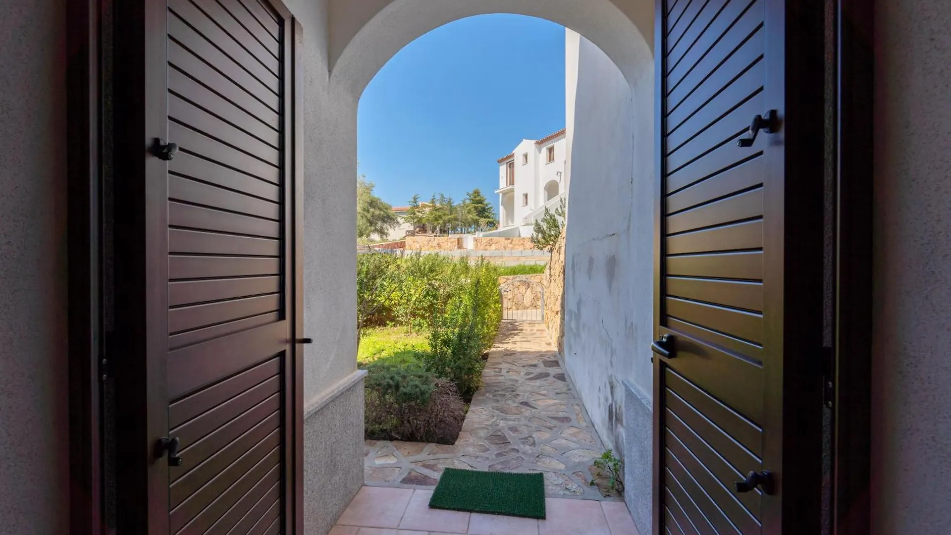 Villetta Con Patio, Giardino Recintato, Doccia Idromassaggio Tanaunella - Budoni 0*,  איטליה
